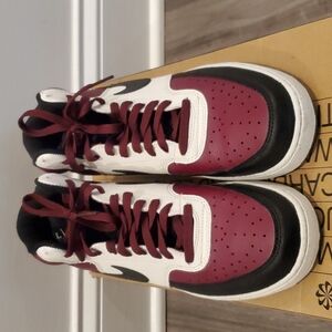 Like NEW - Nike Court Vision Mid NN - Size 10.5 Men